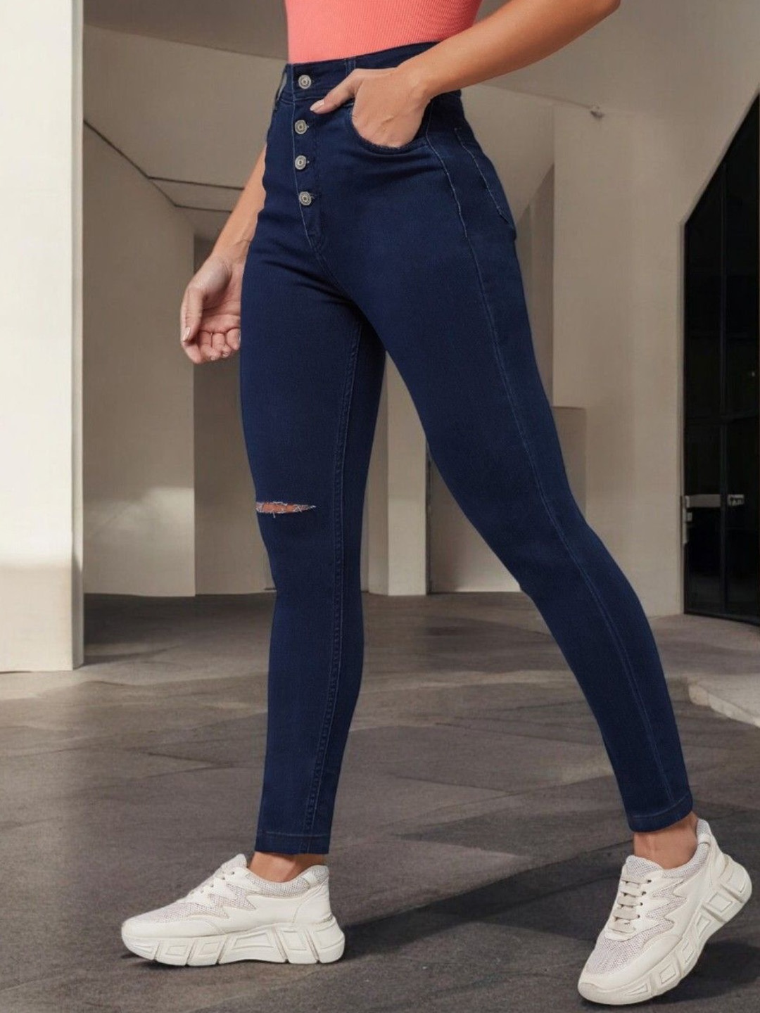 

DOLCE CRUDO Women Skinny Fit High-Rise Stretchable Jeans, Navy blue