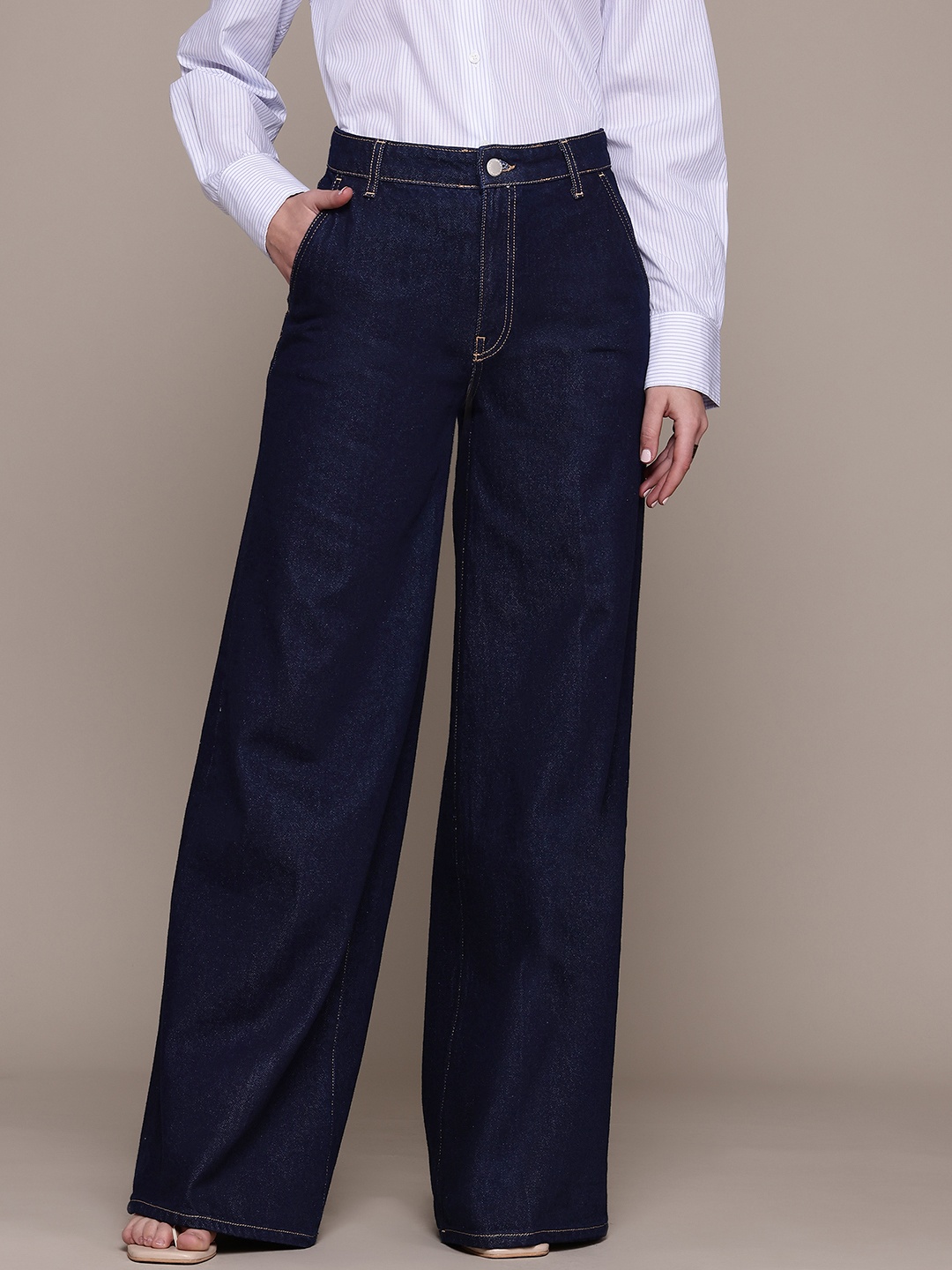 

MANGO Women Regular Fit Jeans, Blue