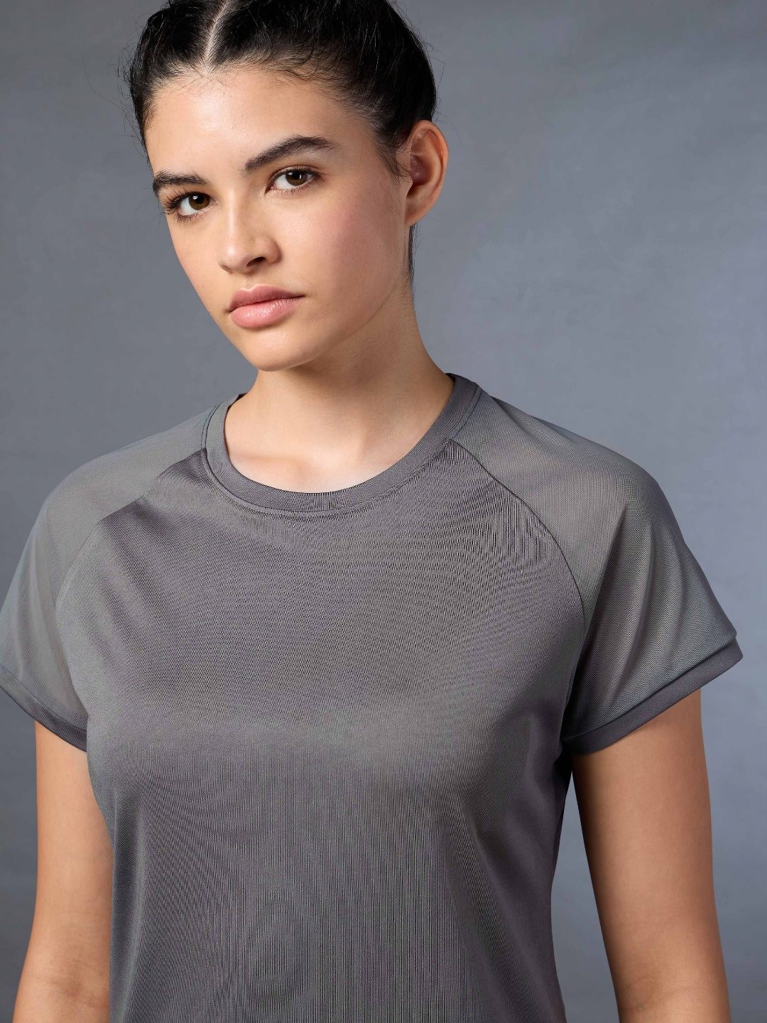 

CULT Women Moisture Wicking Solid Round Neck T-shirt, Grey