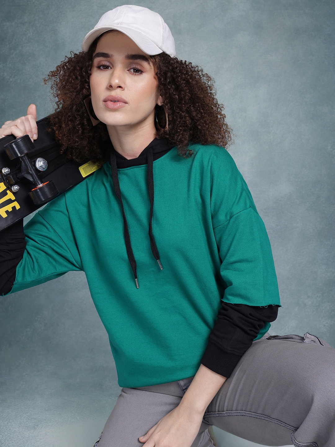 

The Roadster Lifestyle Co. Colourblocked Hooded Oversized Pure Cotton Sweatshirt, Green