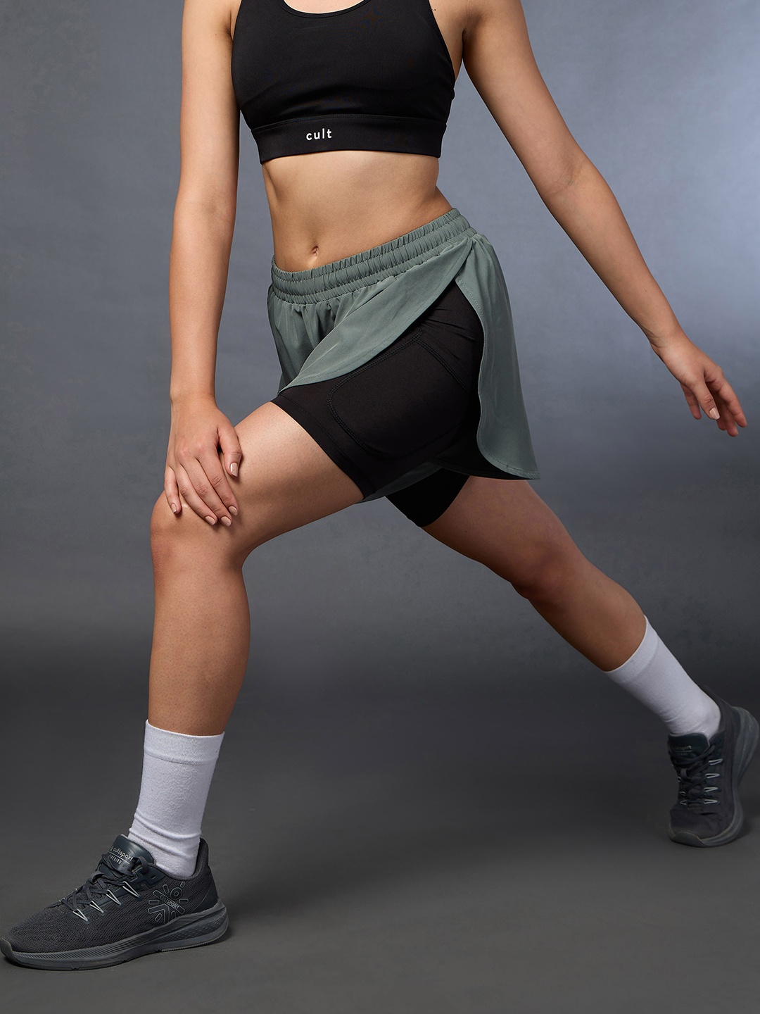 

CULT Women's High Spirit Olive Integrated Shorts