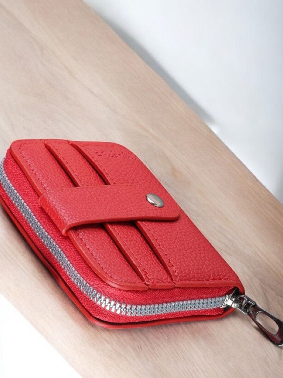 

WATCHSTAR Men Zip Detail Leather Card Holder, Red