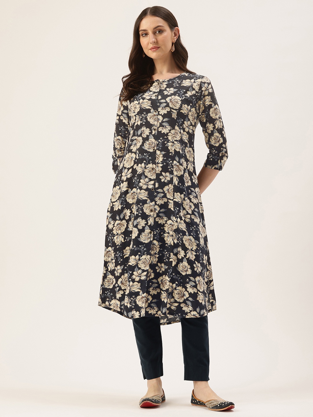 

AMUKTI Floral Printed A-Line Kurta, Navy blue