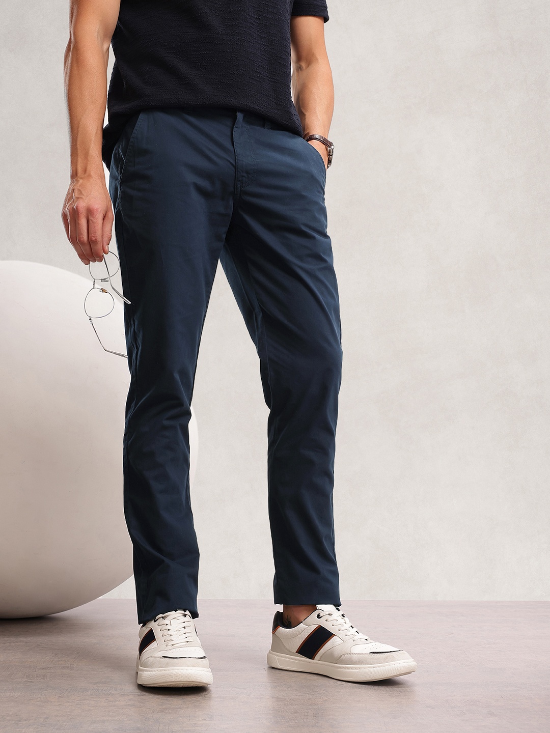 

Nautica Men Smart Slim Fit Pure Cotton Chinos Trousers, Navy blue