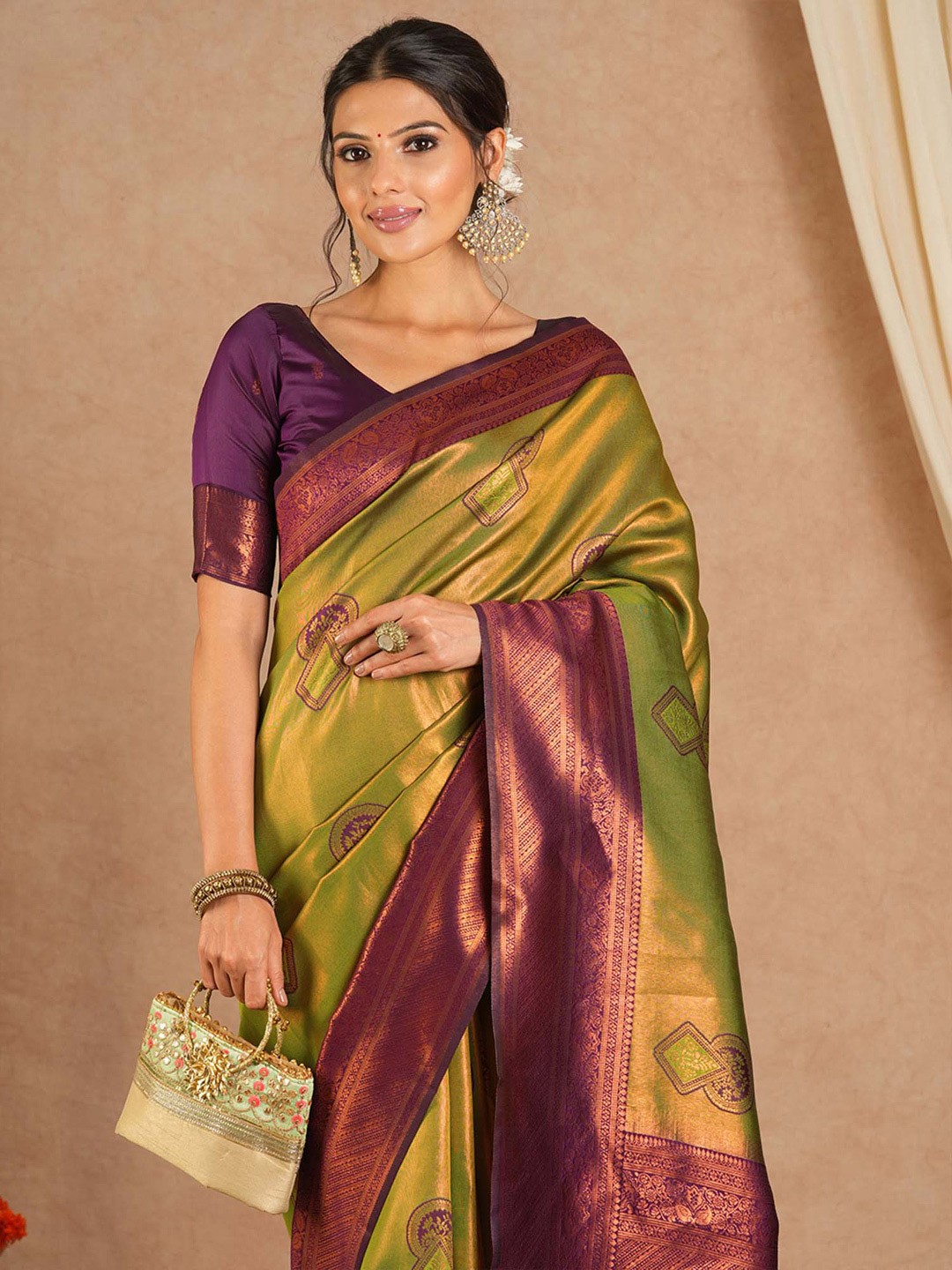 

Saree mall Ethnic Motifs Silk Blend Designer Kanjeevaram Sarees, Green