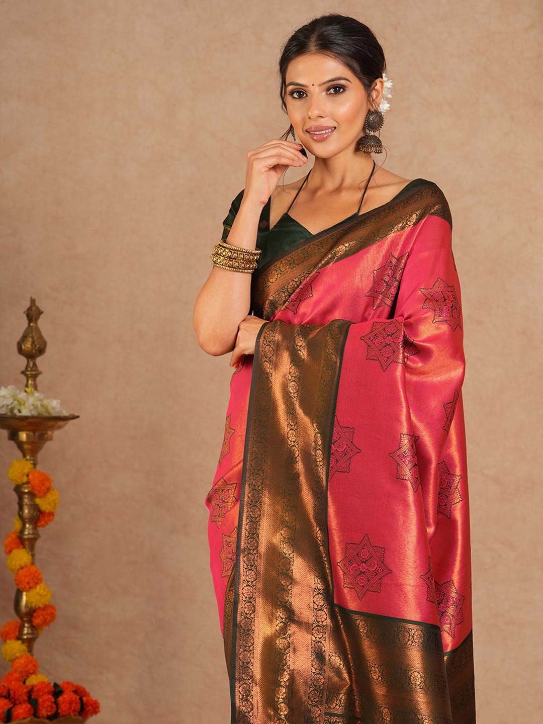 

Saree mall Ethnic Motifs Silk Blend Designer Kanjeevaram Sarees, Pink