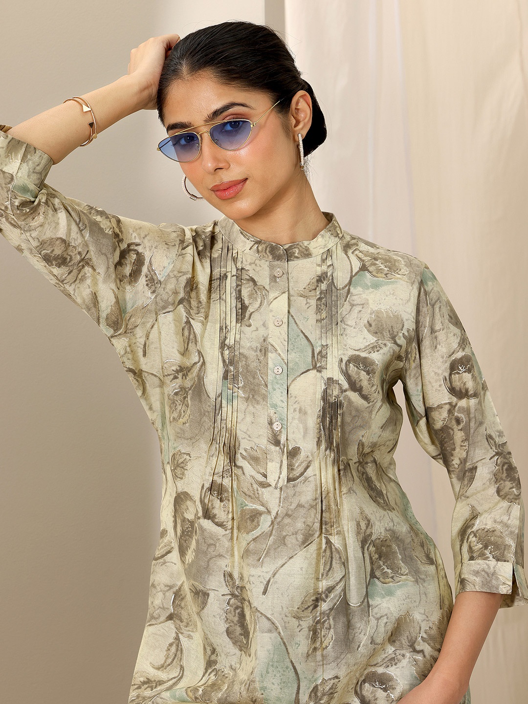 

Libas Mandarin Collar Printed Tunic, Beige
