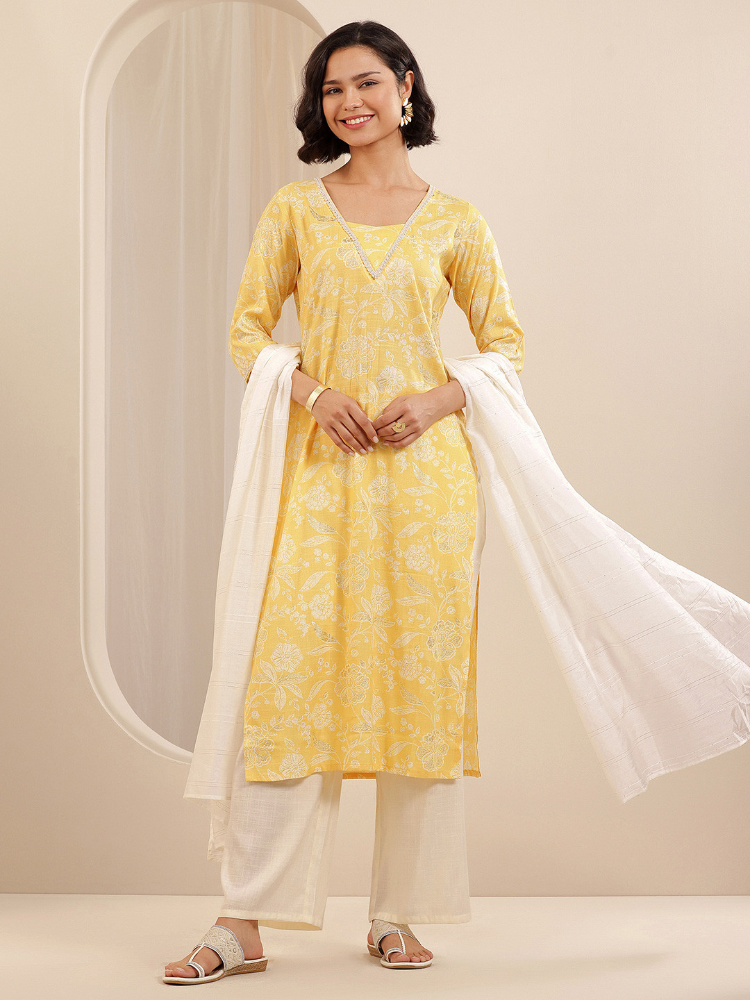 

Libas Floral Printed V-Neck Kurta With Palazzo And Dupatta, Yellow