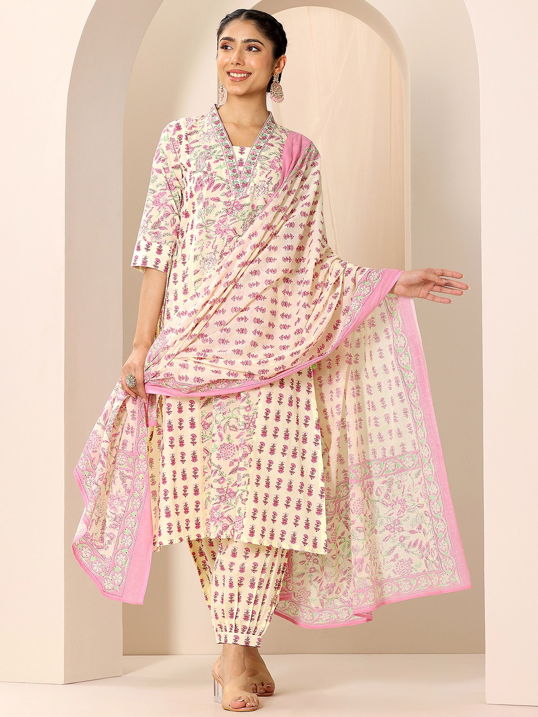

Libas Women Floral Printed V-Neck A-Line Panelled Kurta With Salwar And Dupatta, Pink
