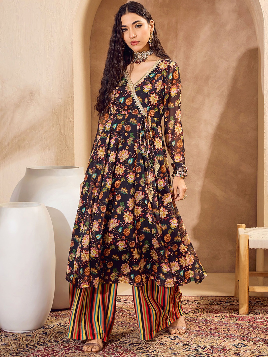 

Shae by SASSAFRAS Floral Printed Angrakha Gotta Patti Anarkali Kurta with Palazzo, Black