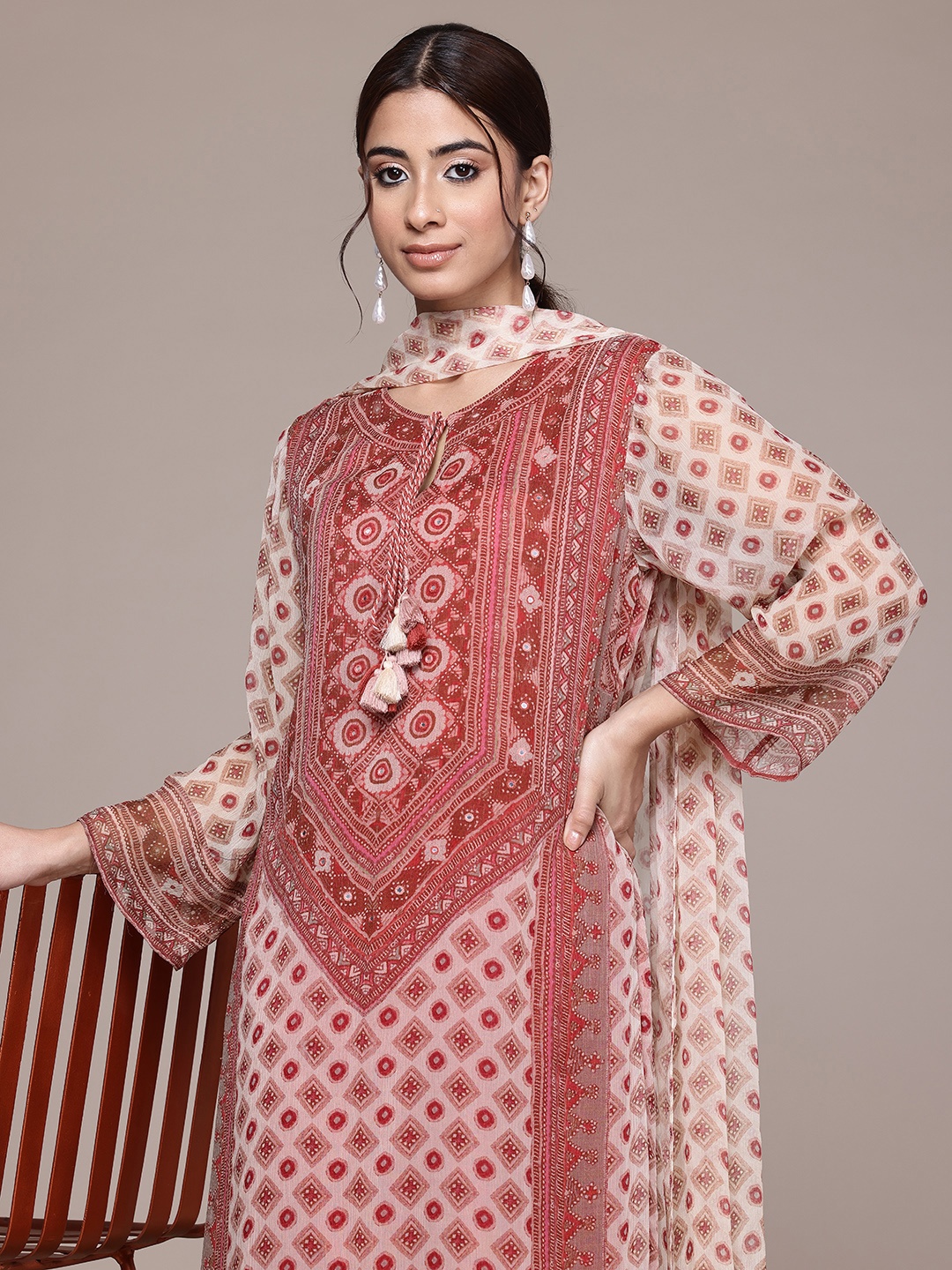 

aarke Ritu Kumar Women Printed Kurta with Trousers & With Dupatta, Off white