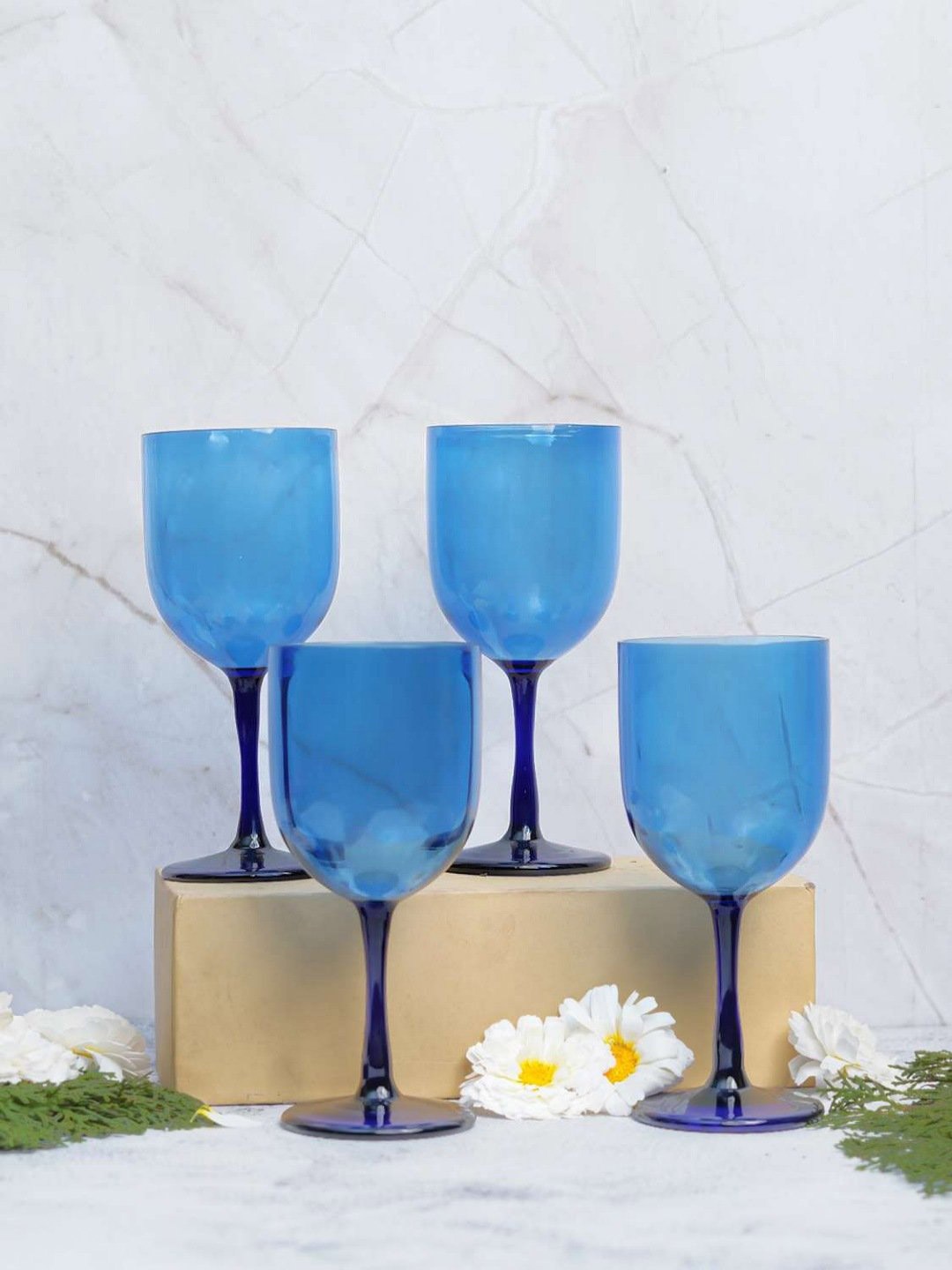 

Aura Blue & Green 4 Pieces Borosilicate Glass Wine Bar Glass