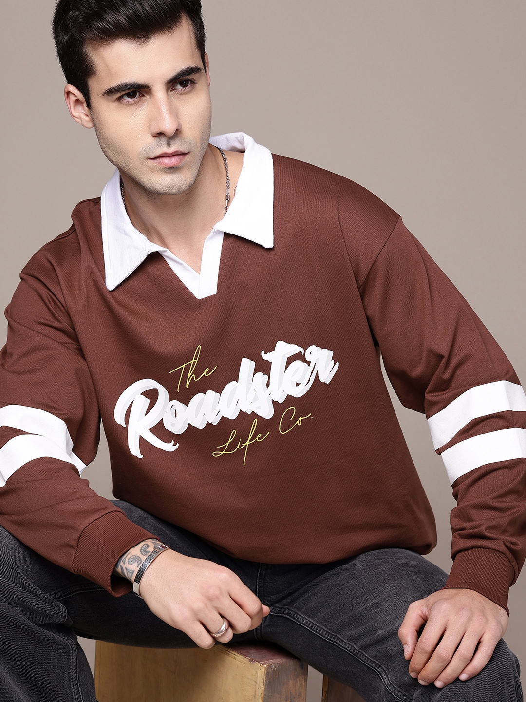 

The Roadster Lifestyle Co. Men Typography Printed Pure Cotton Sweatshirt, Brown