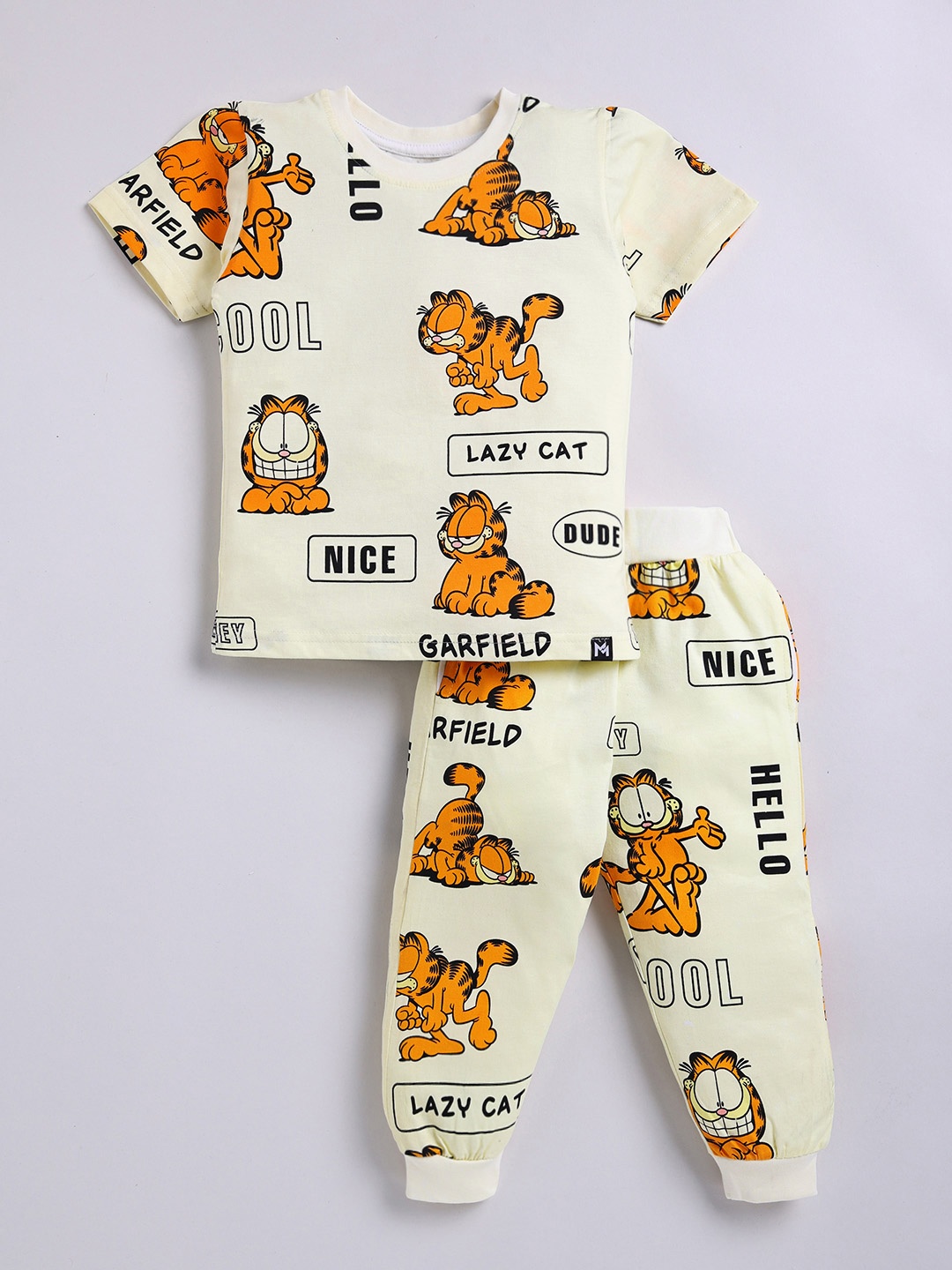 

YK X Minute Mirth Boys Printed Pure Cotton T-shirt And Joggers, Off white