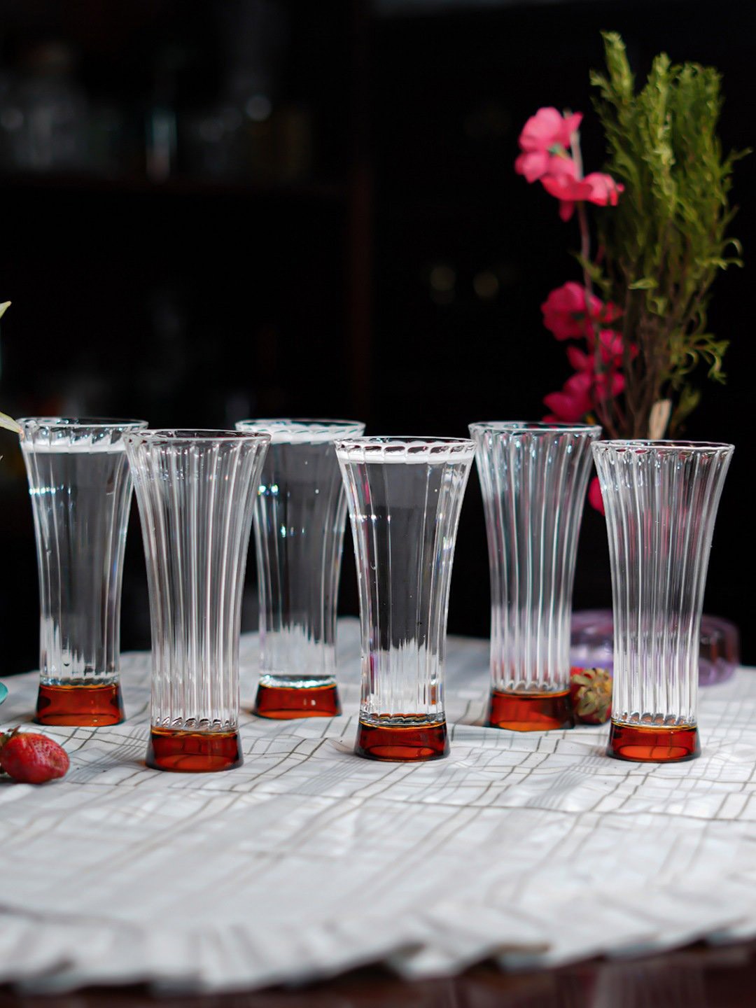 

Aura Transparent 6 Pieces Base Amber Based Ribbed Borosilicate Glass Juice Water Glasses