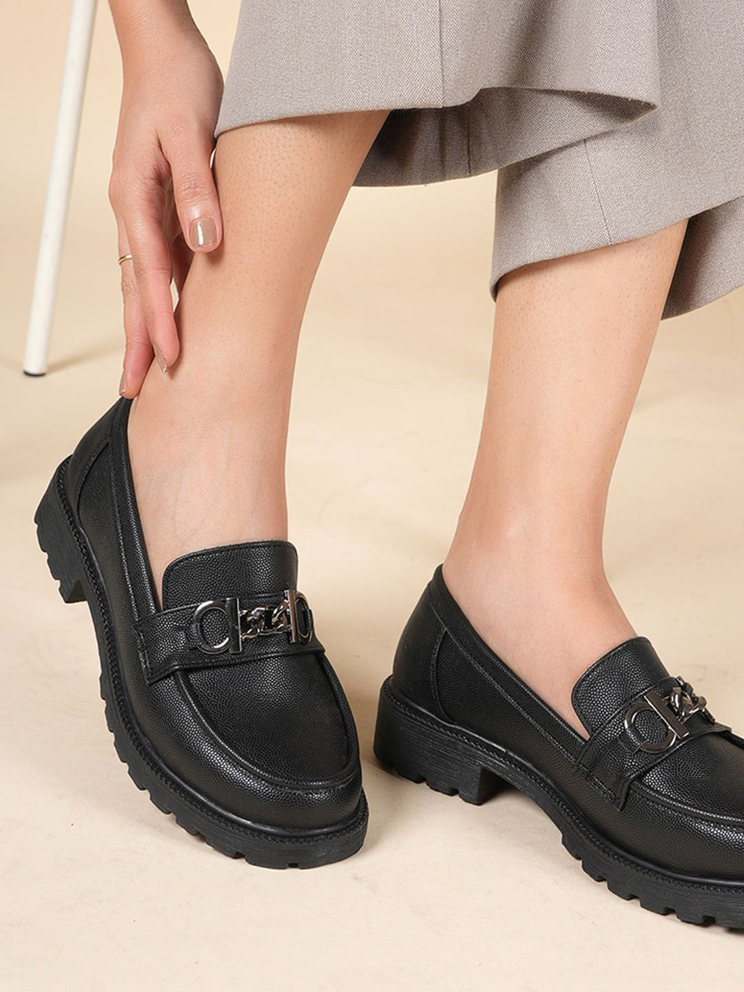 

DressBerry Women Patent Leather Loafers, Black