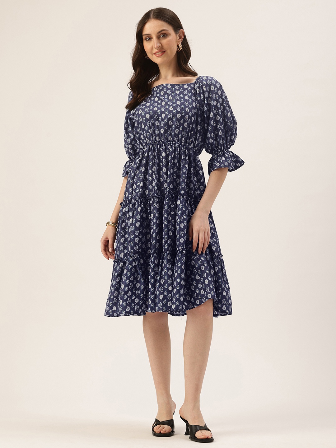 

AMUKTI Paisley Printed Bell Sleeves Tiered Dress, Blue