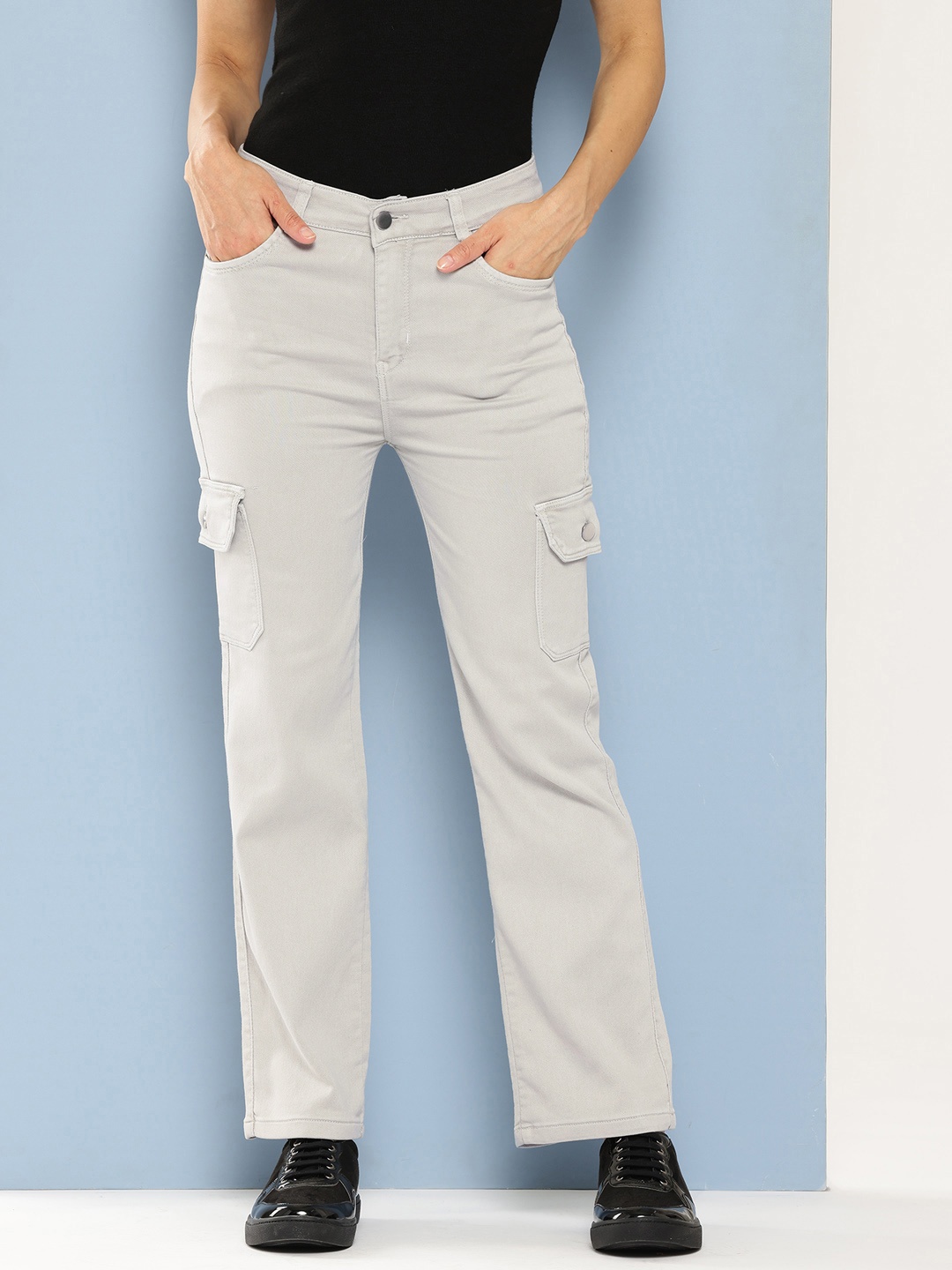 Aarika Women Solid Cargo Style Jeans, Grey