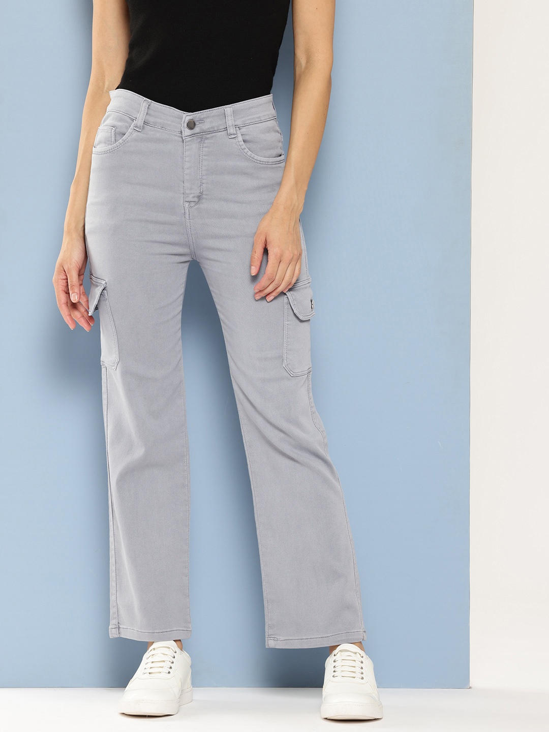 

Aarika Women Solid Cargo Style Jeans, Grey
