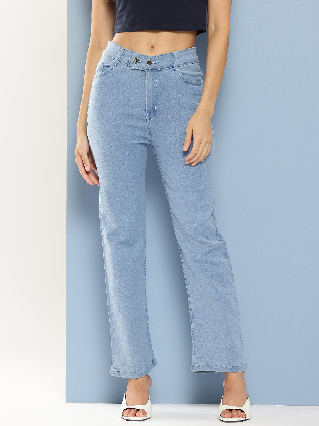 

Aarika Women Solid Jeans, Blue