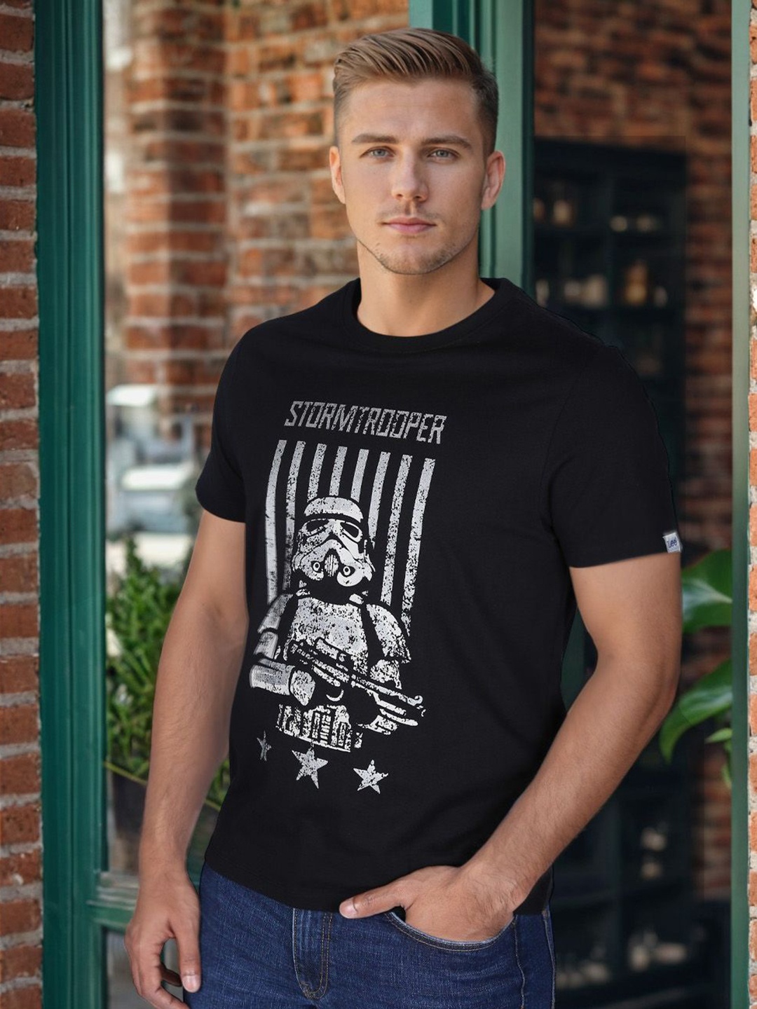 

Lee X Stormtrooper Graphic Print Black Crew Neck Tshirt