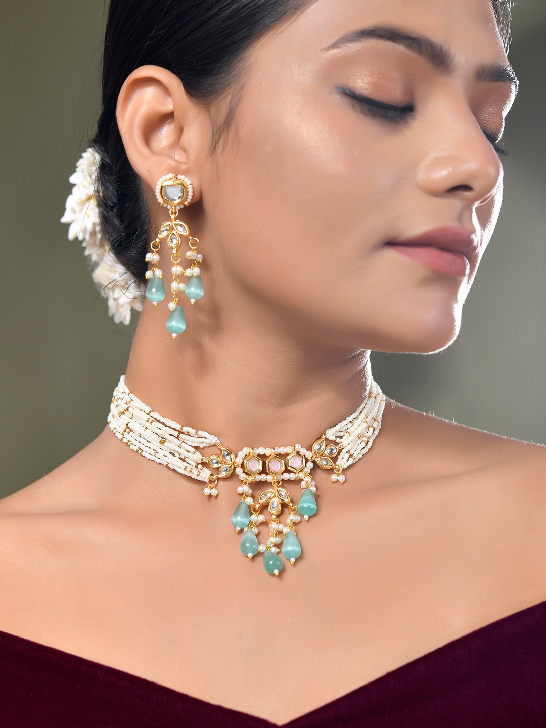 

STYYO Gold-Plated Kundan Stones Studded And Pearls Beaded Jewellery Set, White