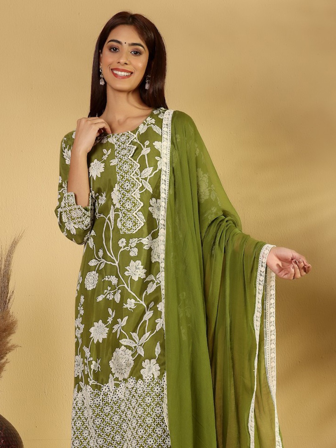 

House of Pataudi Floral Printed Pure Silk Straight Kurta With Trousers And Dupatta, Green