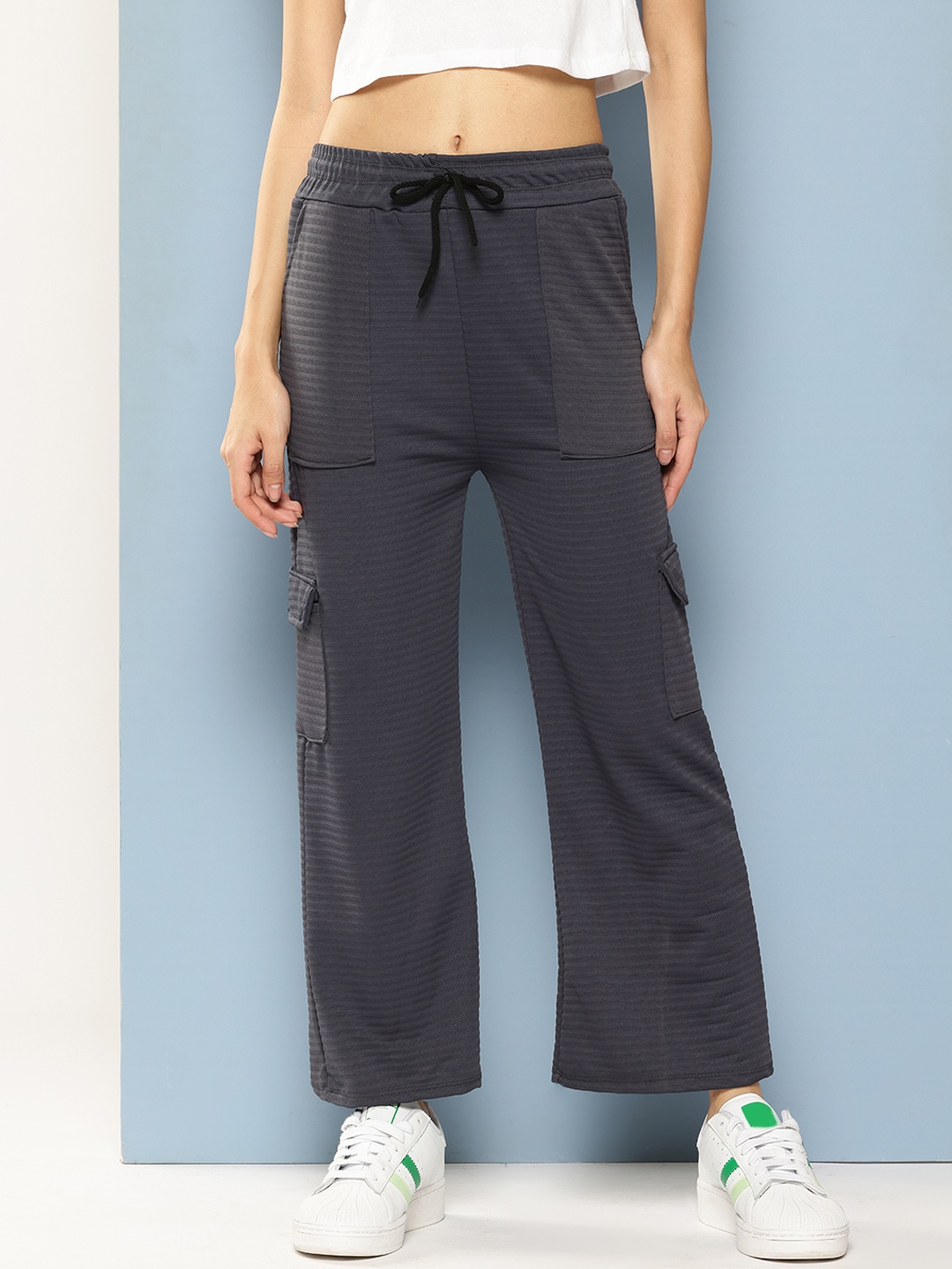 

Aarika Women Textured Relaxed Cargo Trousers, Grey