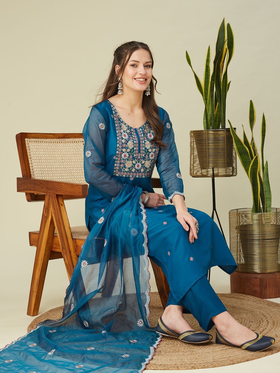 

MOKOSH Floral Embroidered Thread Work Straight Kurta with Trousers & Dupatta, Teal