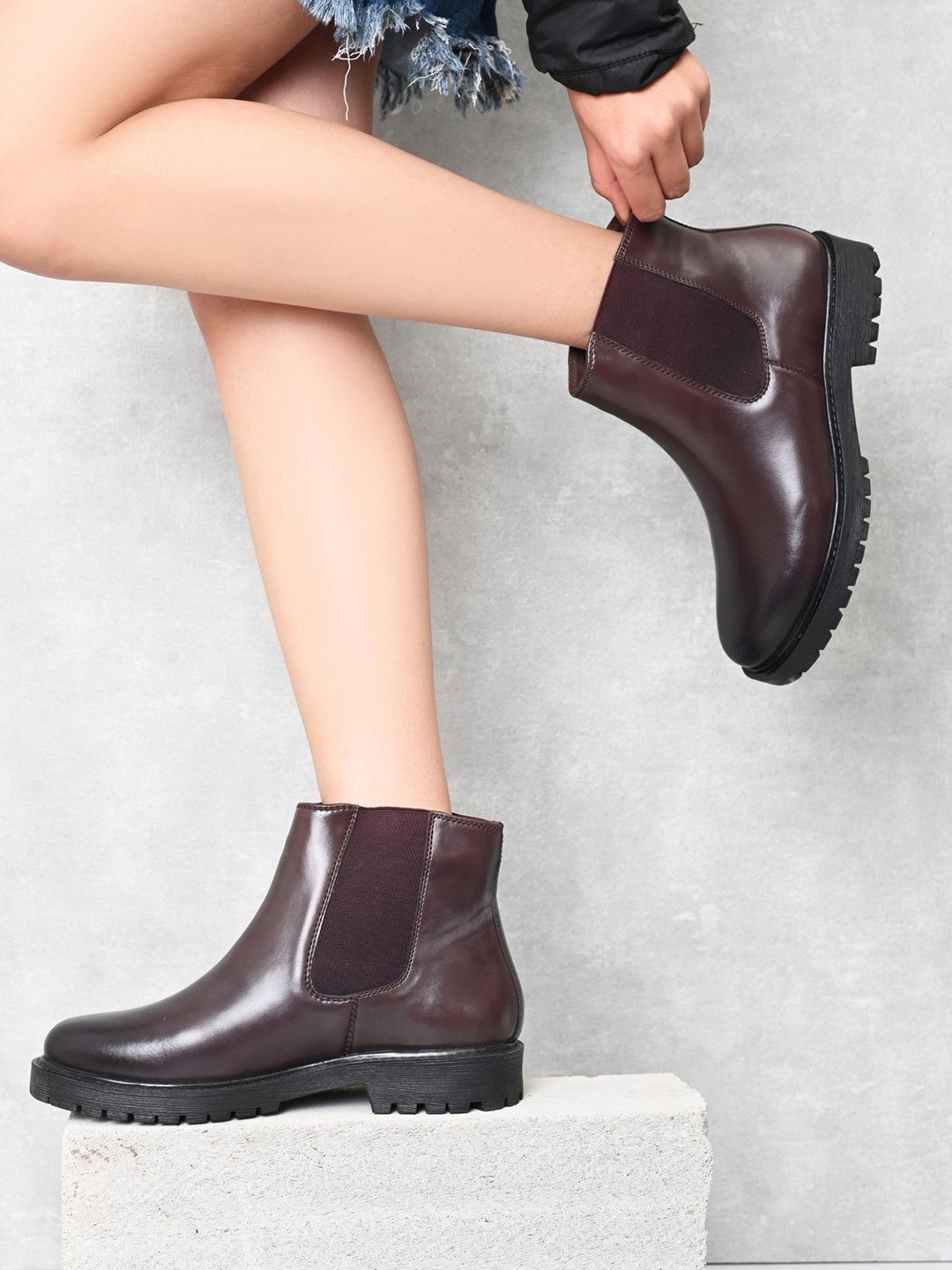 

San Frissco Women High-Top Chelsea Boots, Red