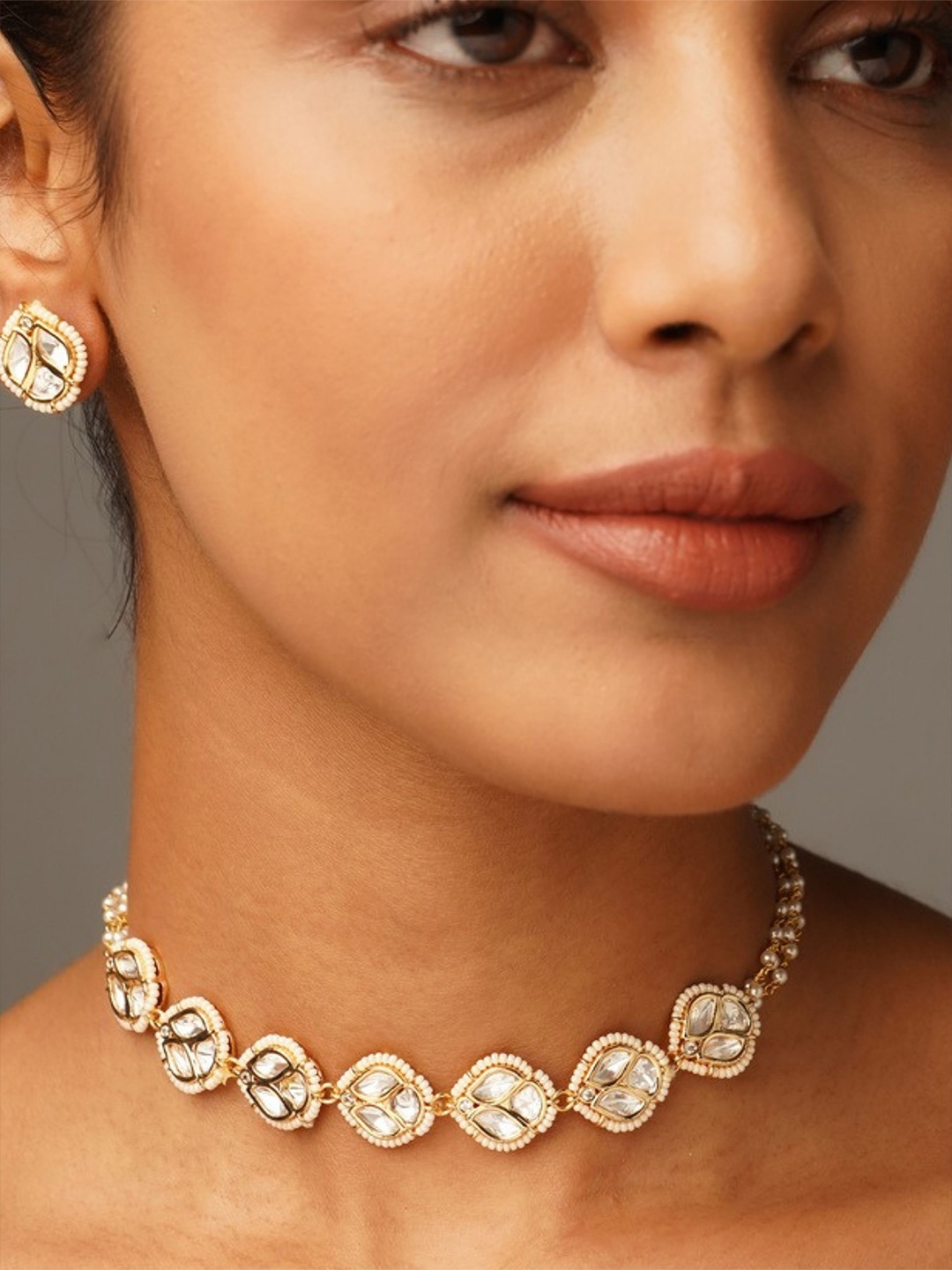 

ABDESIGNS Sophisticated Gold Plated Polki American Diamond Choker Jewellery Set