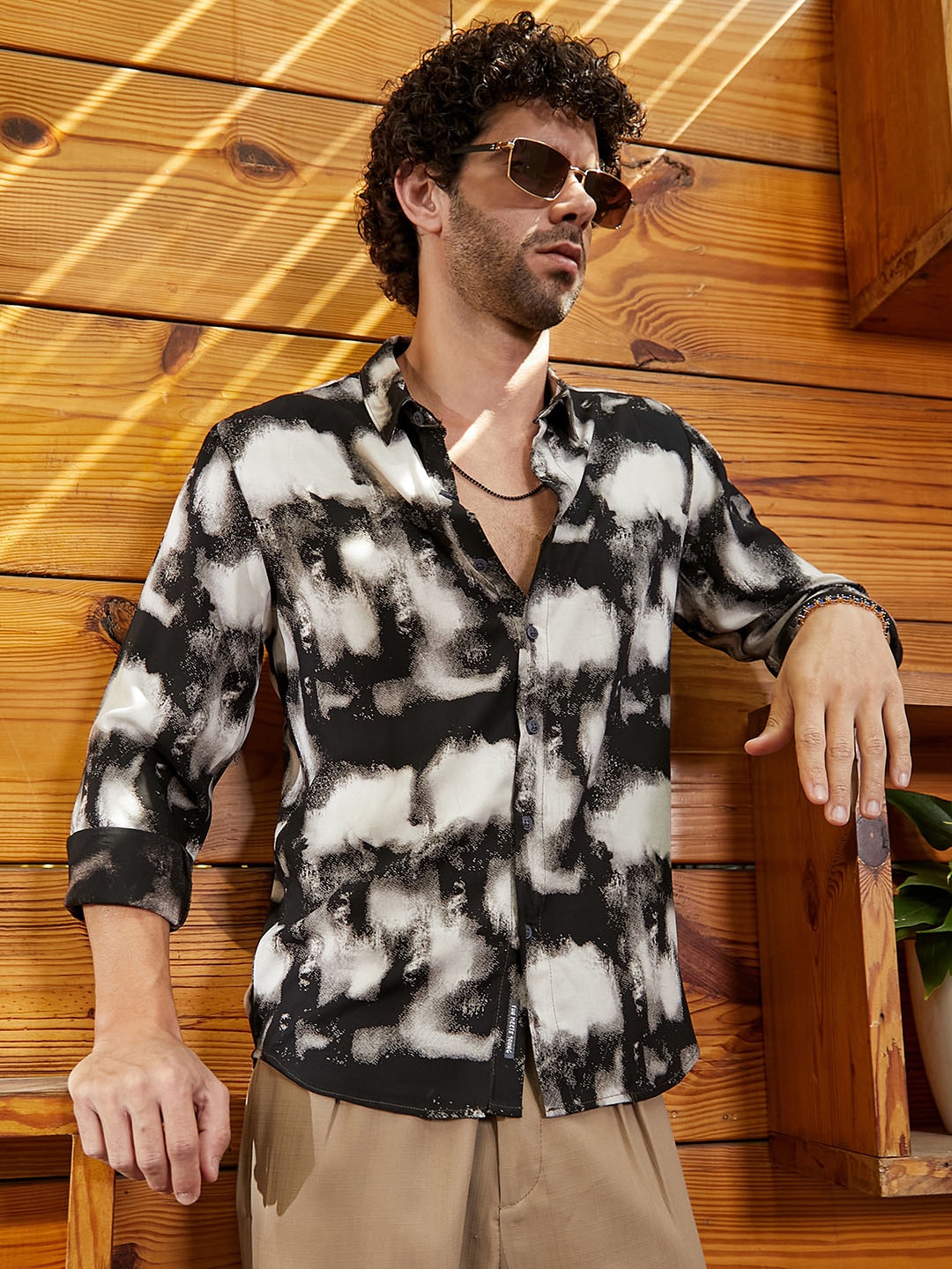 

Campus Sutra Men Comfort Opaque Printed Casual Shirt, Black