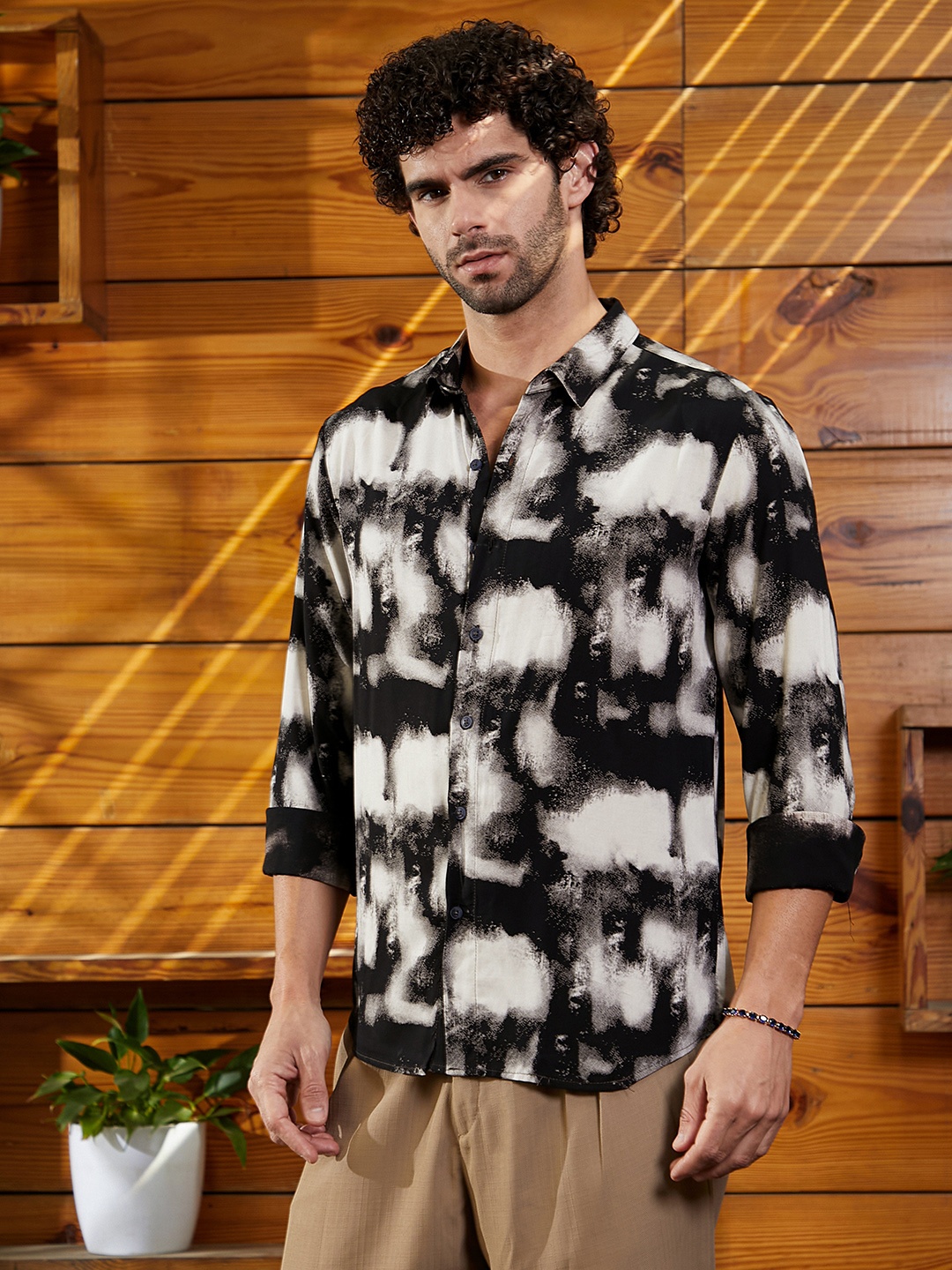 

Campus Sutra Men Comfort Opaque Printed Casual Shirt, Black