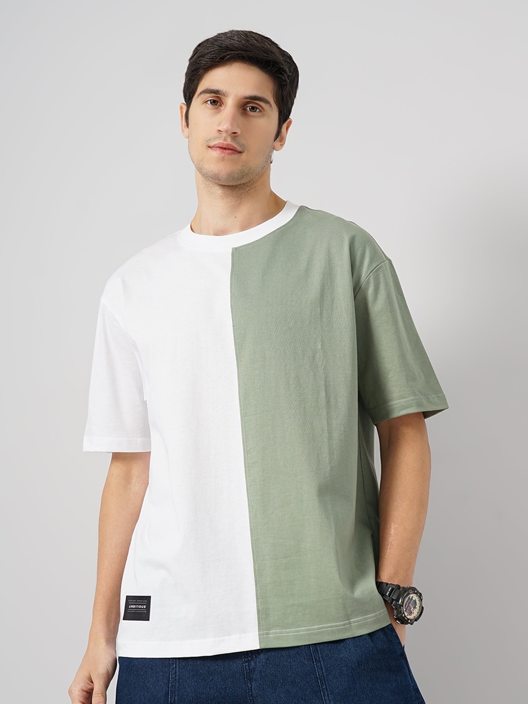 

Genoa Men Colourblocked T-shirt, Off white