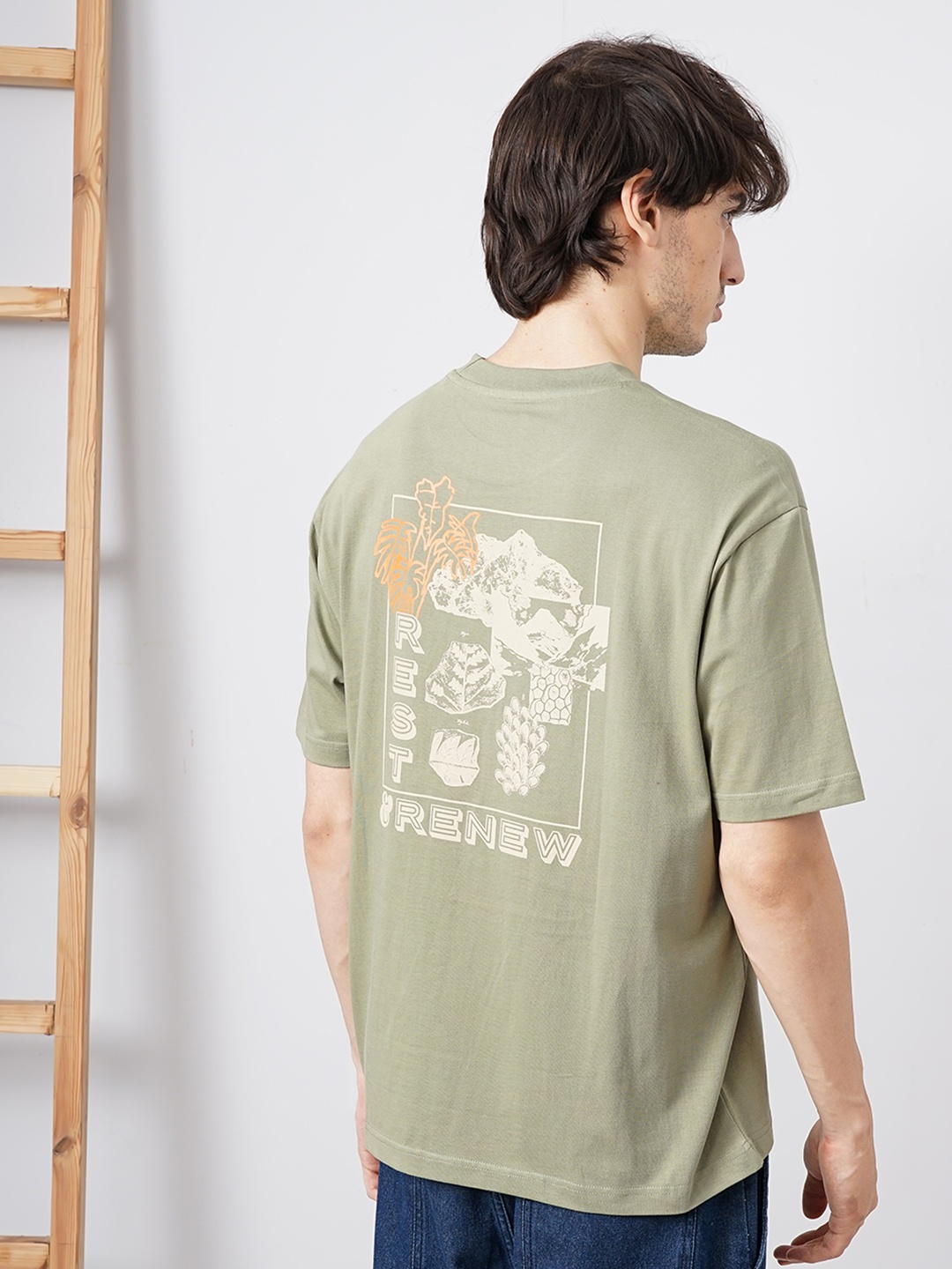 

Genoa Men Typography Printed T-shirt, Olive