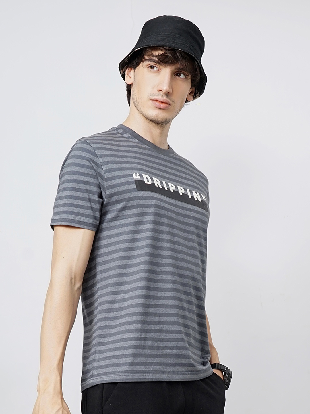 

Genoa Men Striped Slim Fit T-shirt, Grey