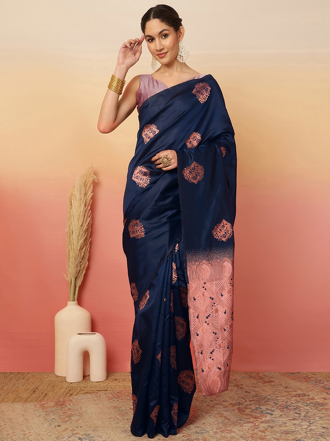 

Sangria Ethnic Motifs Woven Design Banarasi Saree, Navy blue