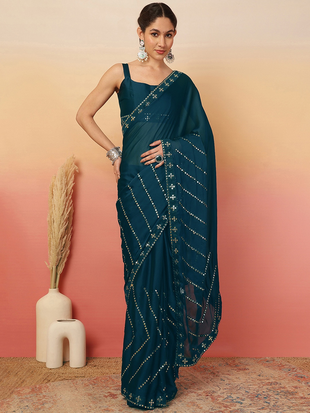 

sangria Embellished Saree With Blouse, Blue