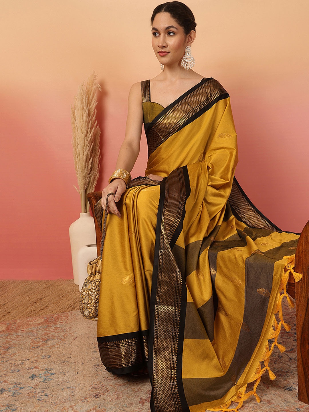 

sangria Woven Design Saree With Blouse, Mustard