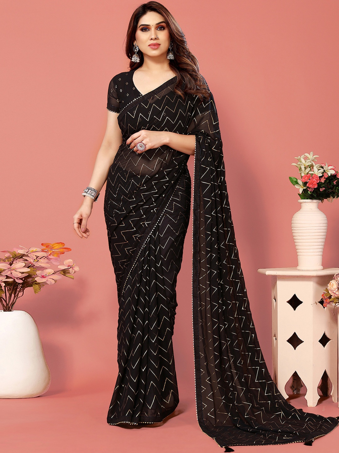 

Sangria Printed Leheriya Saree With Blouse Piece, Black