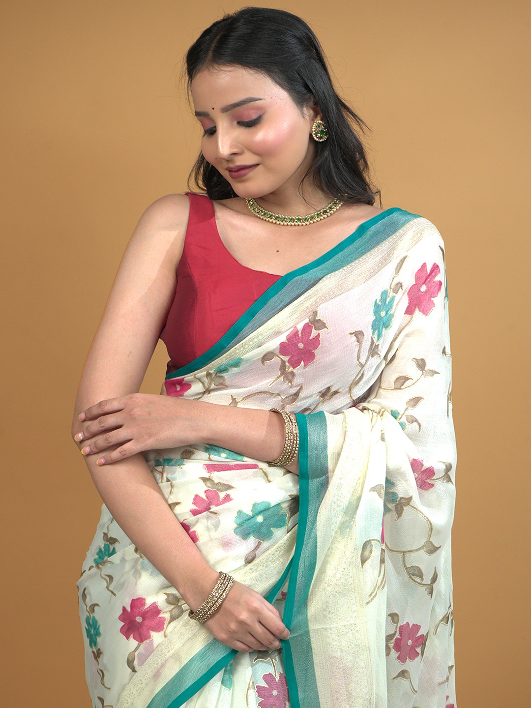 

HELLA FASHIONS Floral Saree, Turquoise blue