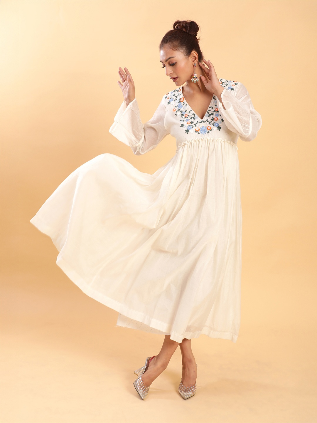 

BohoJazz Bohemian Signature Layered Maxi Dress with Motif, Off white