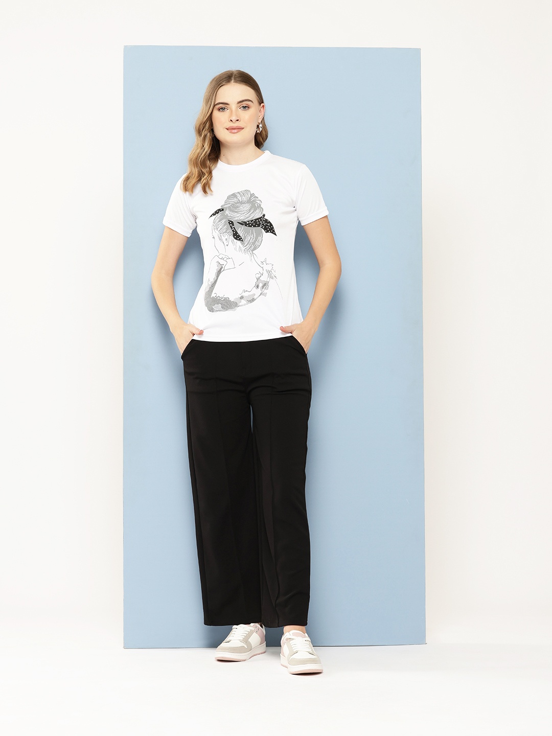 

Aarika Printed Pure Cotton T-shirt with Trousers, Black