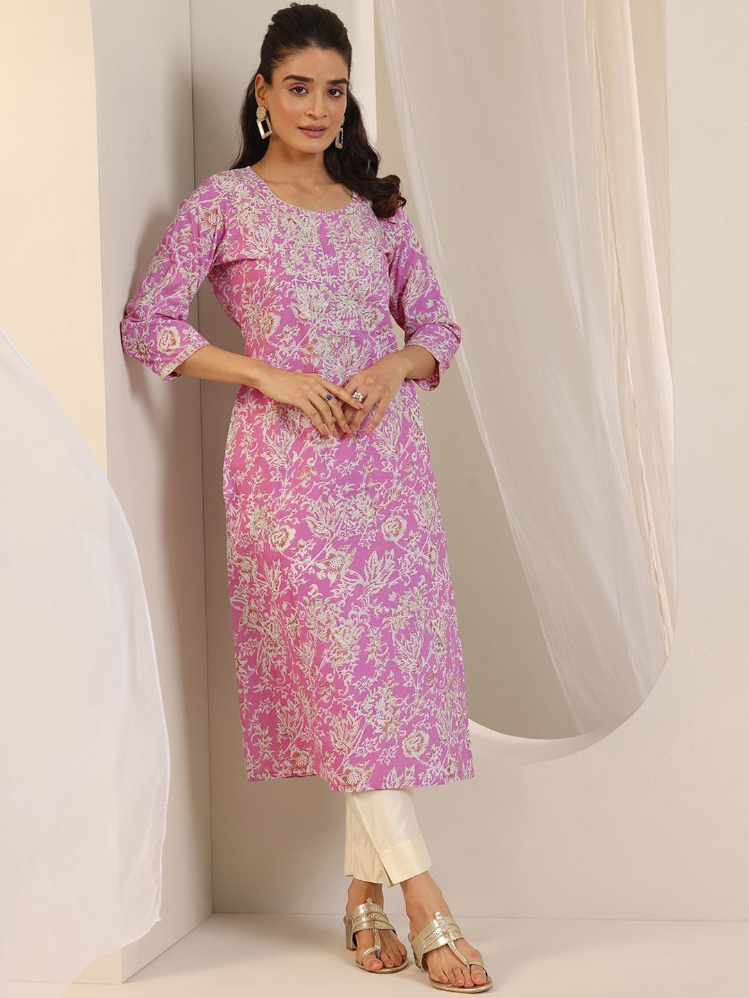 

Libas Women Floral Printed Kurta, Pink