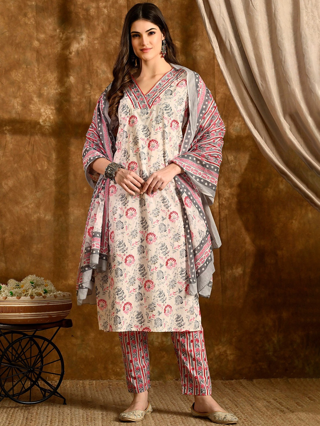 

Anouk Women Floral Printed Regular Sequinned Pure Cotton Kurta with Trousers & With Dupatta, Beige