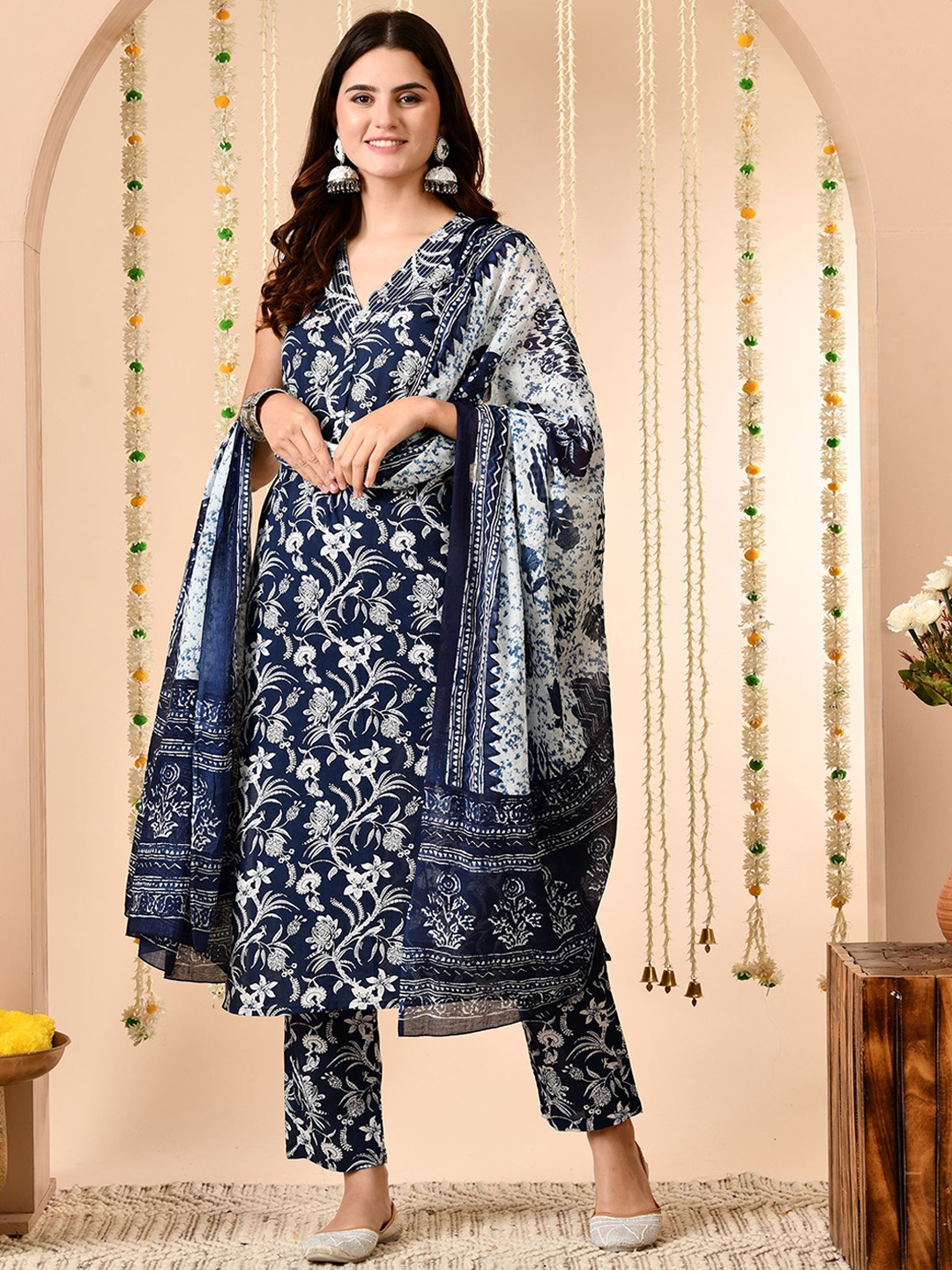 

Anouk Women Floral Printed Regular Pure Cotton Kurta with Trousers & With Dupatta, Blue