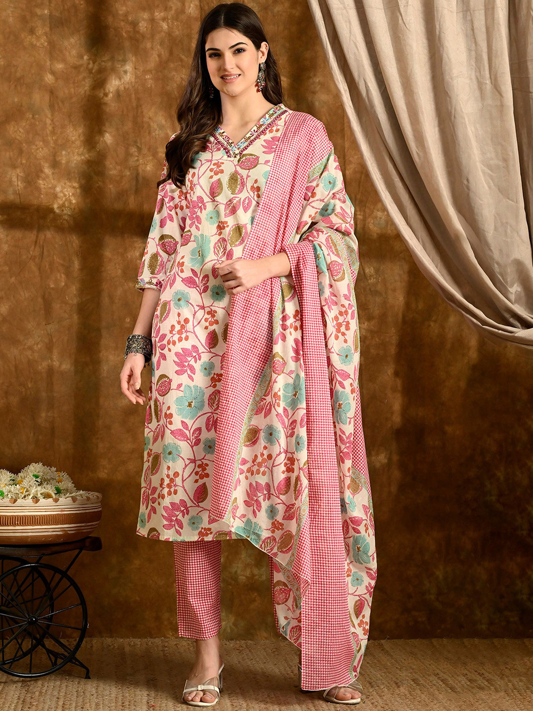 

Anouk Women Floral Printed Regular Pure Cotton Kurta with Trousers & With Dupatta, Pink