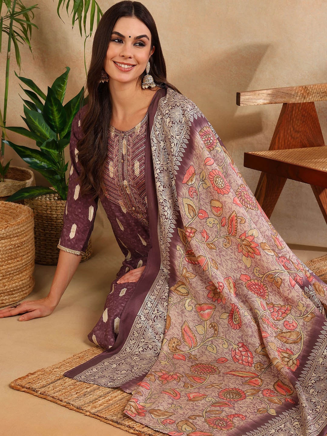 

House of Pataudi Ethnic Motifs Straight Kurta Trouser With Dupatta, Mauve