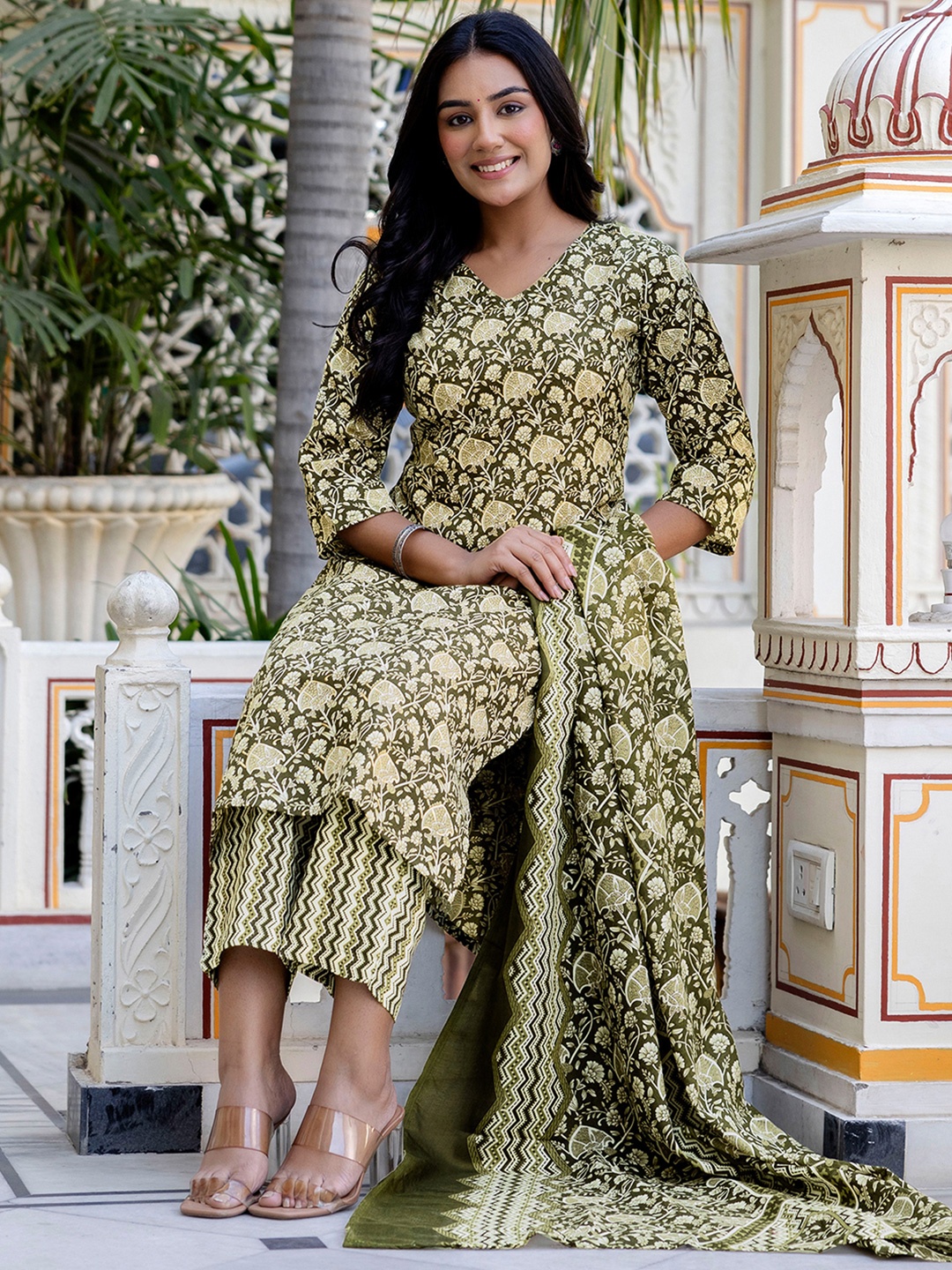 

KALINI Women Floral Printed Regular Kurta with Palazzos & With Dupatta, Olive