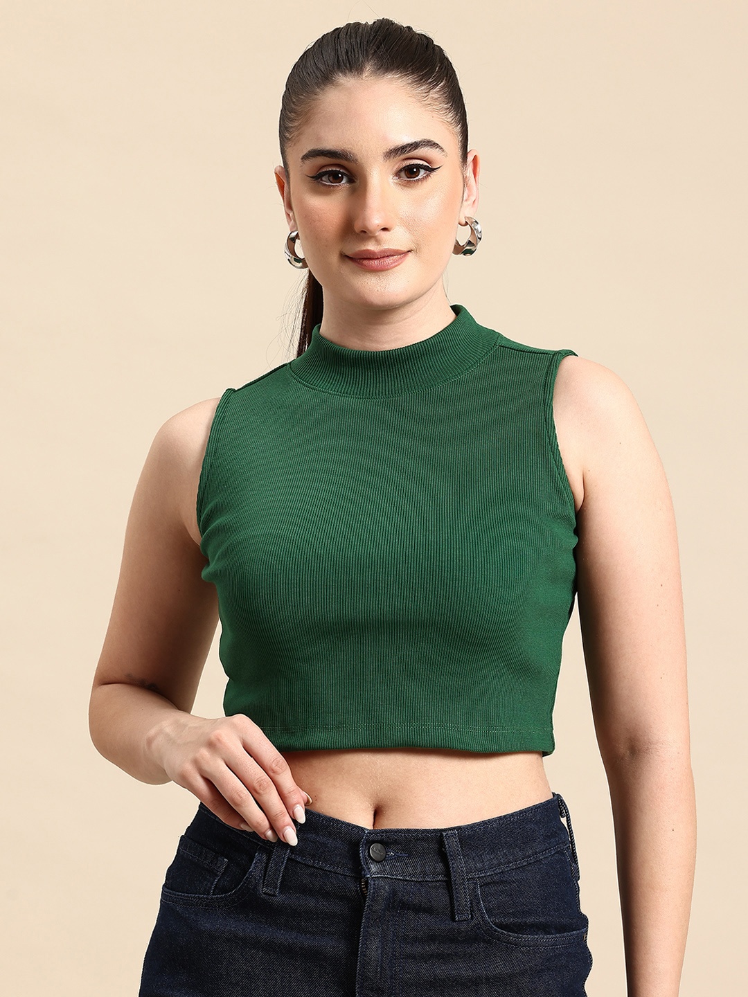 

Hang and wear Ribbed Pure Cotton Crop Top, Green